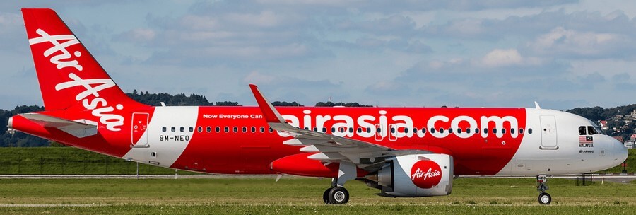 Самолёт Airbus A320neo авиакомпании AirAsia